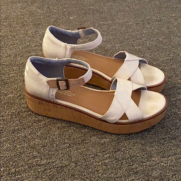 TOMS Wedges - Picture 1 of 6